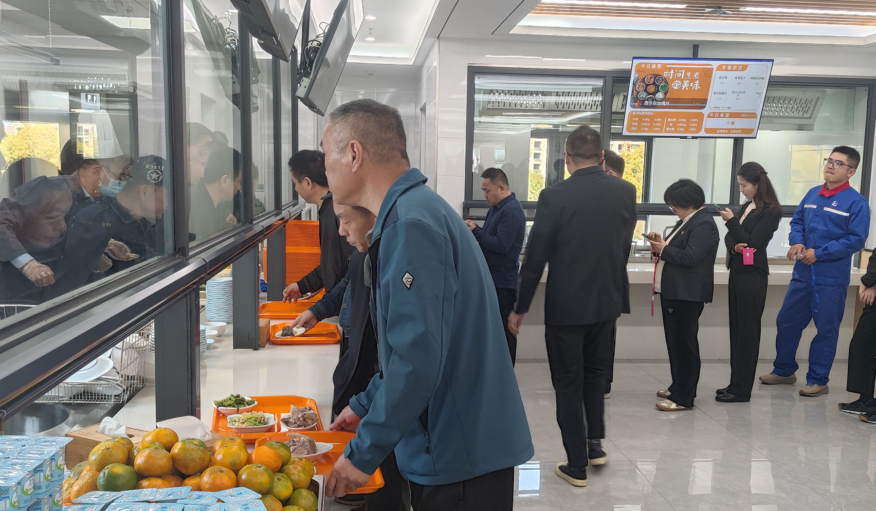 食堂建设成效